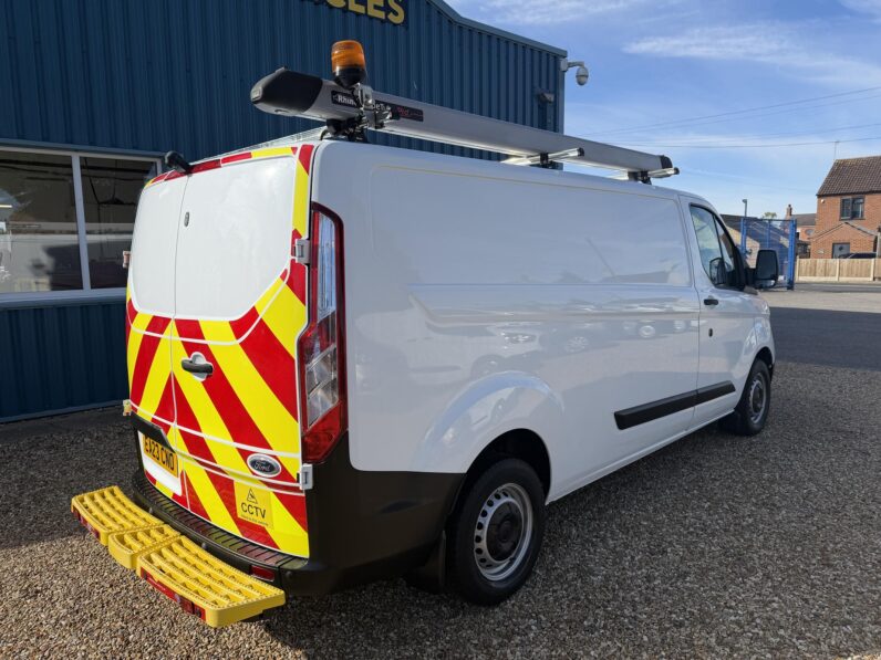 Transit Custom Leader L2 2.0 Eco Blue, Fantastic Racking 240V Inverter (EA23 CNO) full